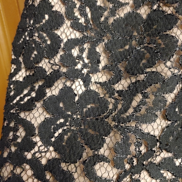BCBG Max Azria Black Haile Lace Romper. Size Medium. Blank/Tan/Nude. NWT - Picture 6 of 7